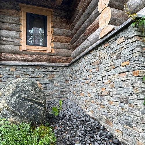 Кварцит серо-зеленый Грубый камень — 3Д-панели для отделки стены