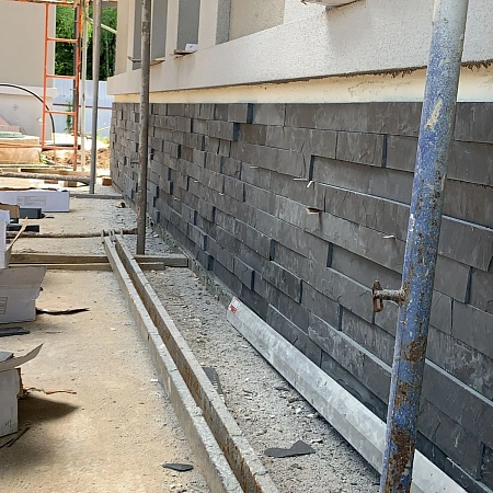 Плитка из сланца чёрный 70×300мм нарезка
